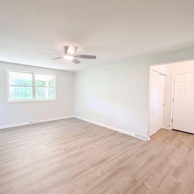 Property photo 3 of 610 Mercury Dr