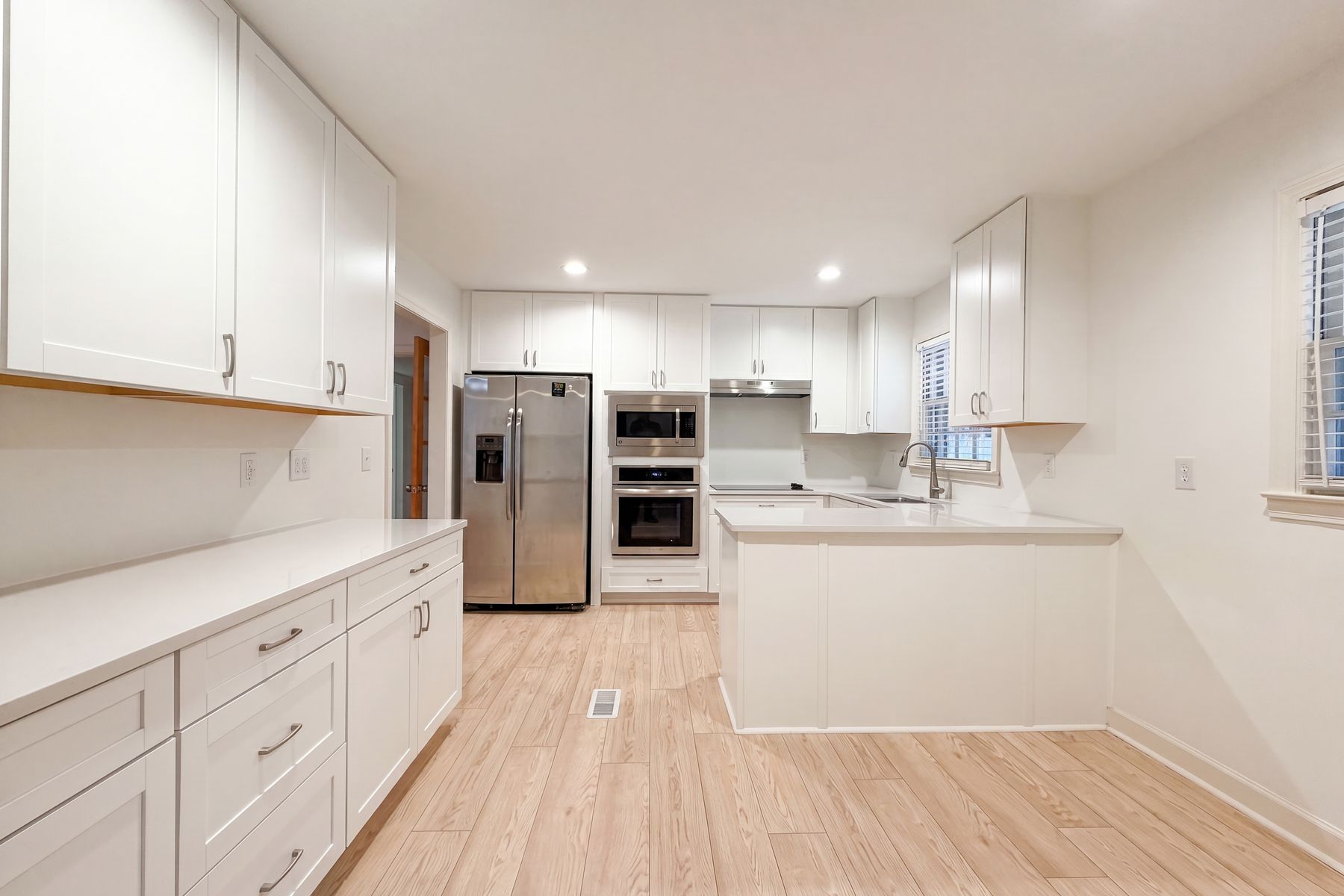 Photo 2 of 26 of 1309 Tohari Rd, Winston Salem, NC