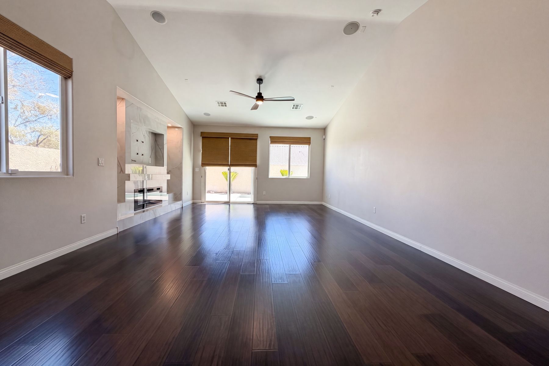 Property photo 3 of 908 Baronet Dr