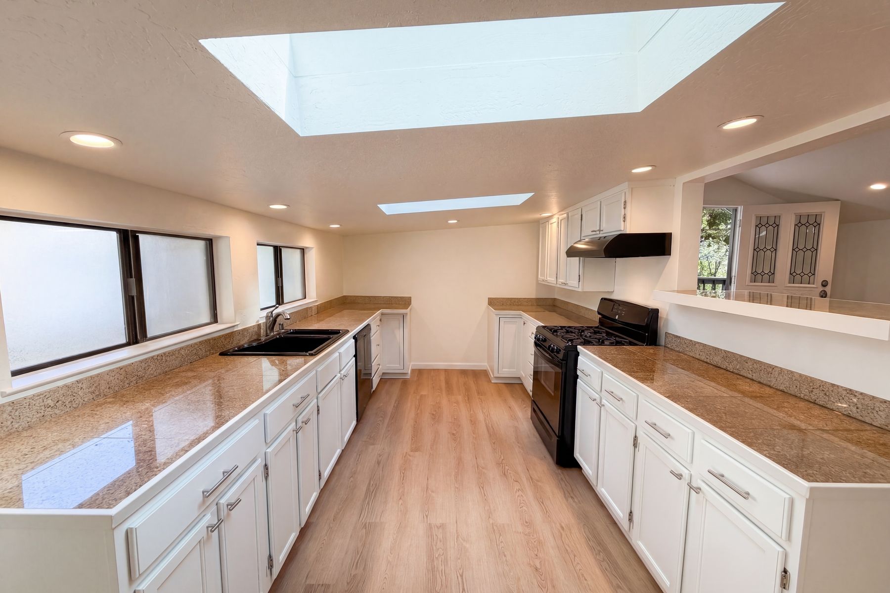 Photo 2 of 30 of 155 Estates Dr, Ben Lomond, CA
