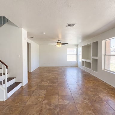 Property photo 3 of 10860 W Lone Cactus Dr