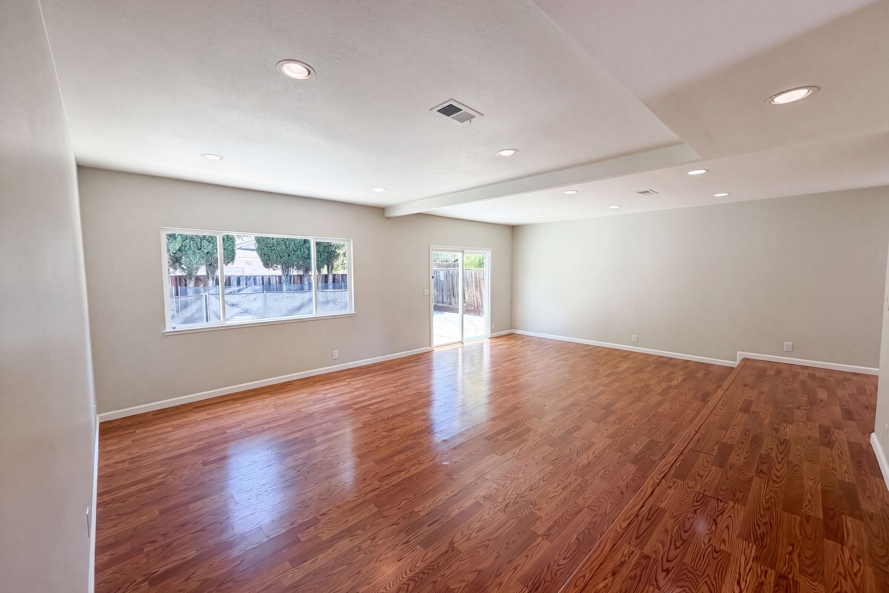 Property photo 3 of 1496 Soccer Ct