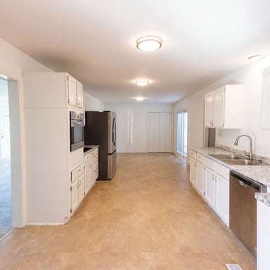Property photo 2 of 2205 Adair Dr