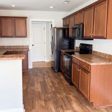 Property photo 2 of 1197 Clancy Dr NE