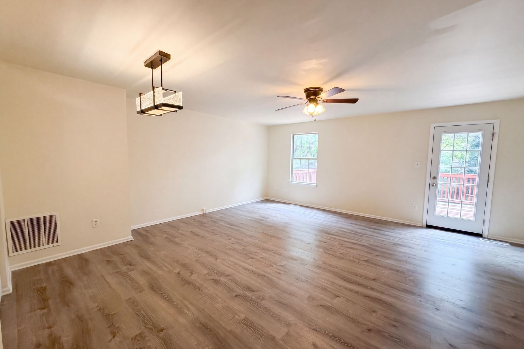 Property photo 3 of 8641 Centerton Ln
