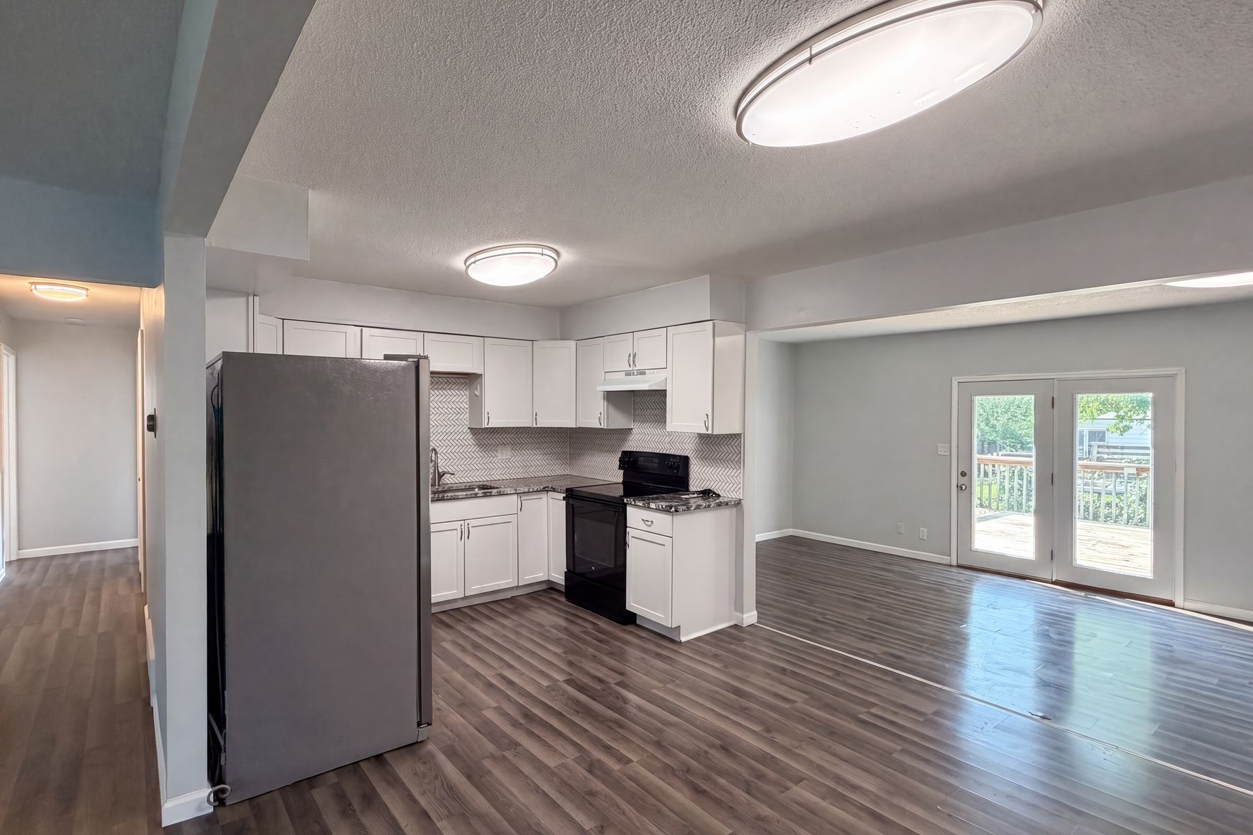 Photo 2 of 33 of 1415 Bolenhill Ave, Columbus, OH