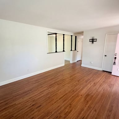 Property photo 3 of 6621 Starcrest Dr
