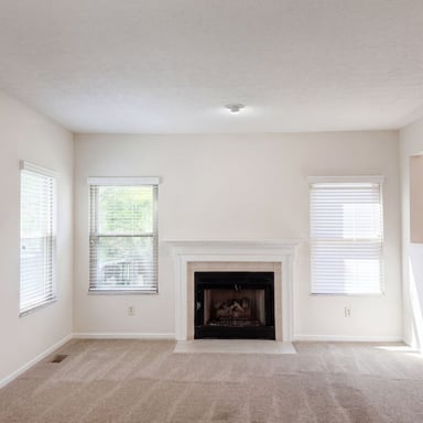 Property photo 3 of 4976 Vicksburg Ln
