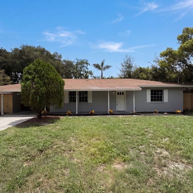 Property photo 1 of 585 Hewett Dr