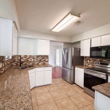 Property photo 2 of 3143 Boxelder St