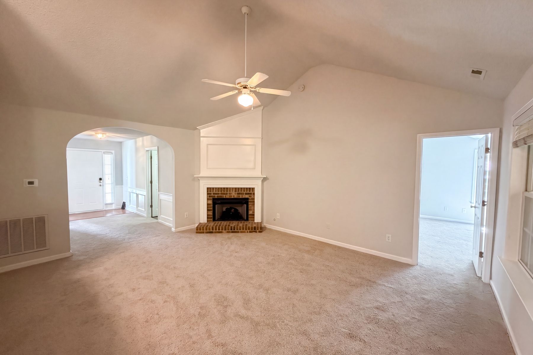 Property photo 3 of 4536 Drewbridge Way