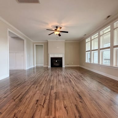 Property photo 3 of 813 Copper Beech Ln