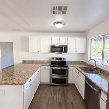 Property photo 2 of 7120 W Leith Ln