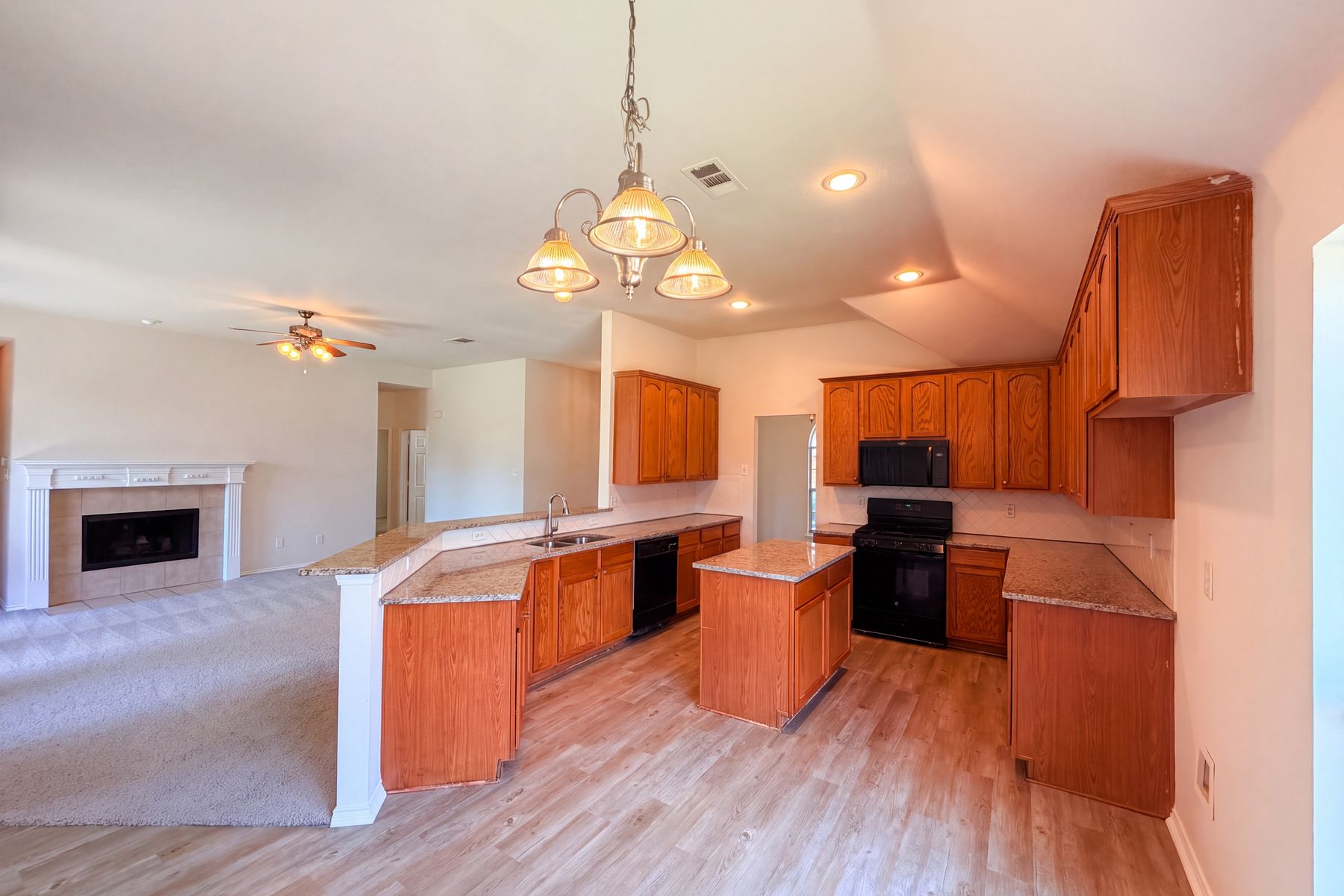 Photo 2 of 16 of 6401 Marquett Dr, Rowlett, TX