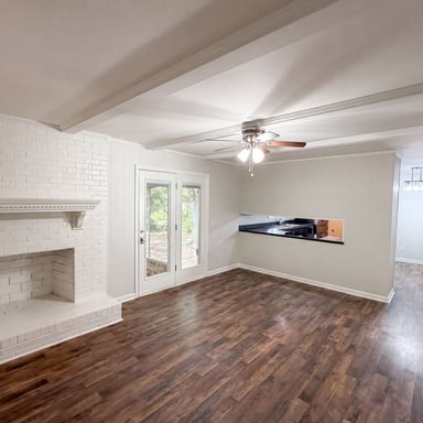 Property photo 3 of 1020 Pisgah Church Rd