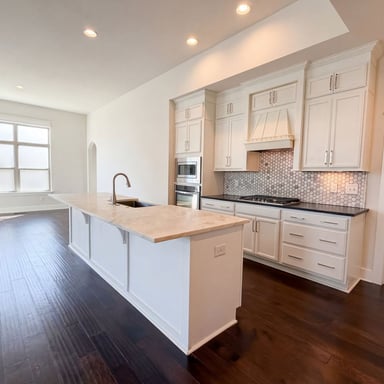 Property photo 2 of 5321 Abbottswood Dr