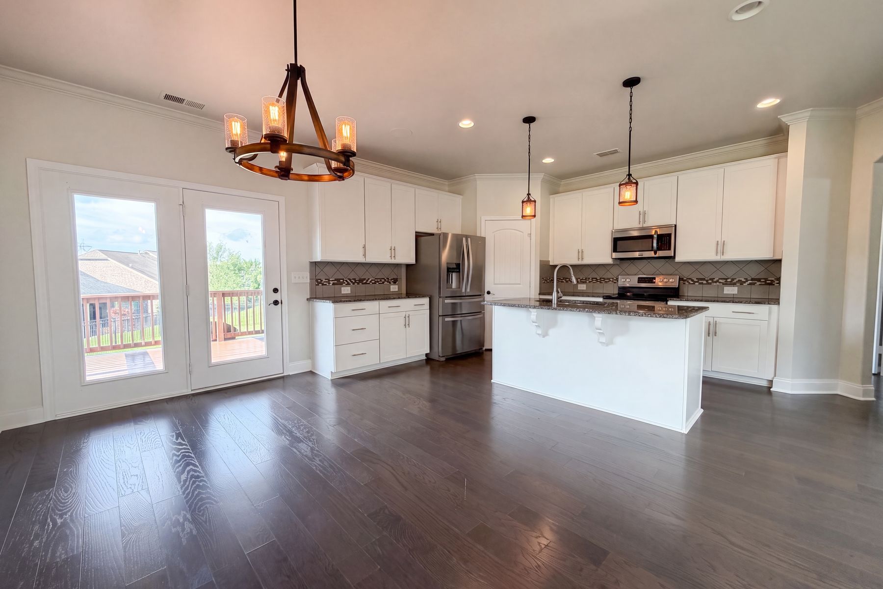 Photo 2 of 21 of 137 Ferdinand Dr, Gallatin, TN