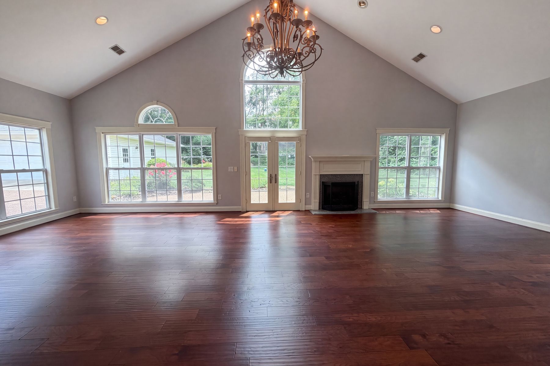 Property photo 3 of 608 Estes Rd