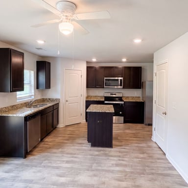 Property photo 2 of 1300 Mills Cove Dr