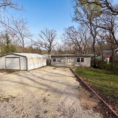 Property photo 1 of 8479 Lake Dr
