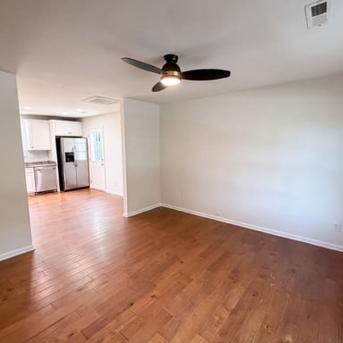 Property photo 3 of 10933 Pointer Ridge Dr