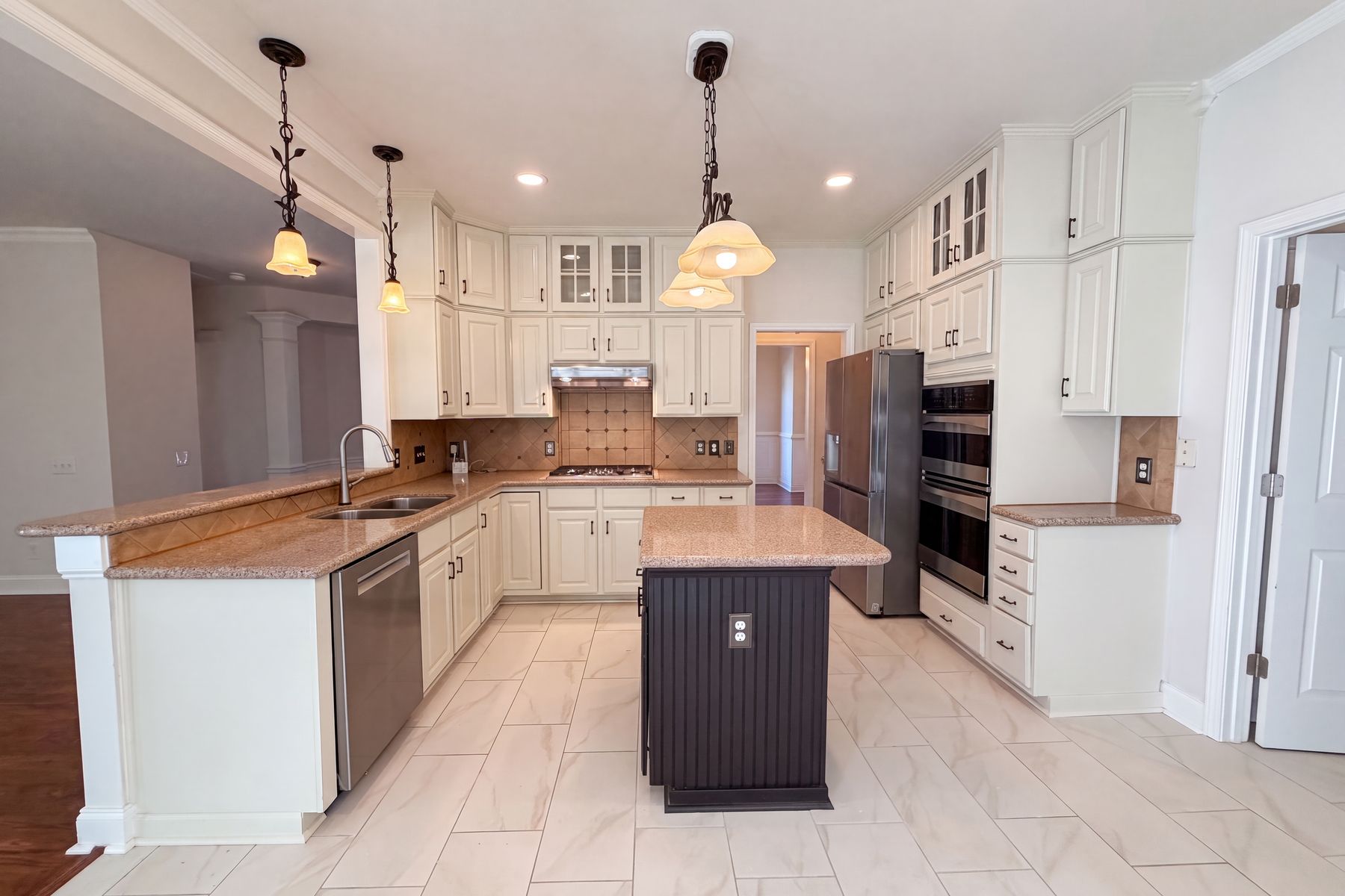 Photo 2 of 17 of 110 Lyman Oak Ct, Fort Mill, SC