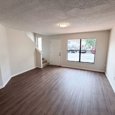 Property photo 3 of 1602 Little Falls Cir