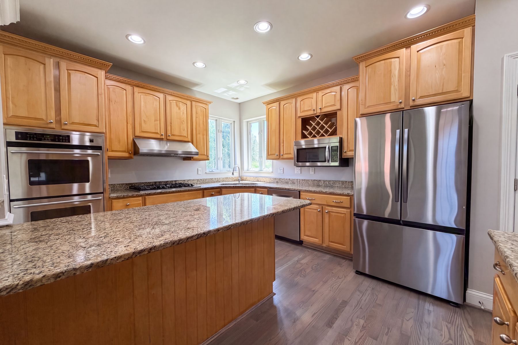 Photo 2 of 37 of 7188 Tarragon Ct, Liberty Twp, OH