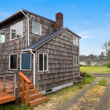 Property photo 1 of 35390 Rueppel Ave