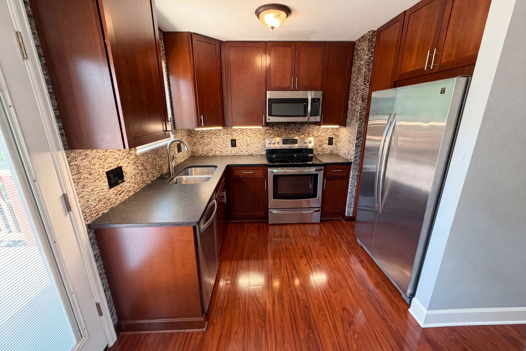 Photo 2 of 26 of 10661 Quail Ct, Broomfield, CO