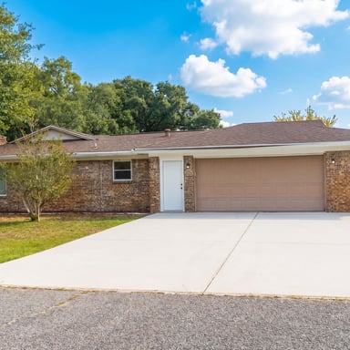 Property photo 1 of 7746 Grundy St