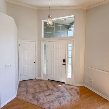 Property photo 3 of 701 Magnolia Creek Cir