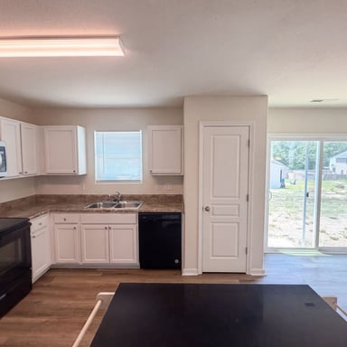 Property photo 2 of 150 Sumter Ct