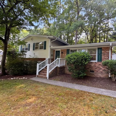 Property photo 1 of 917 Hillview Dr