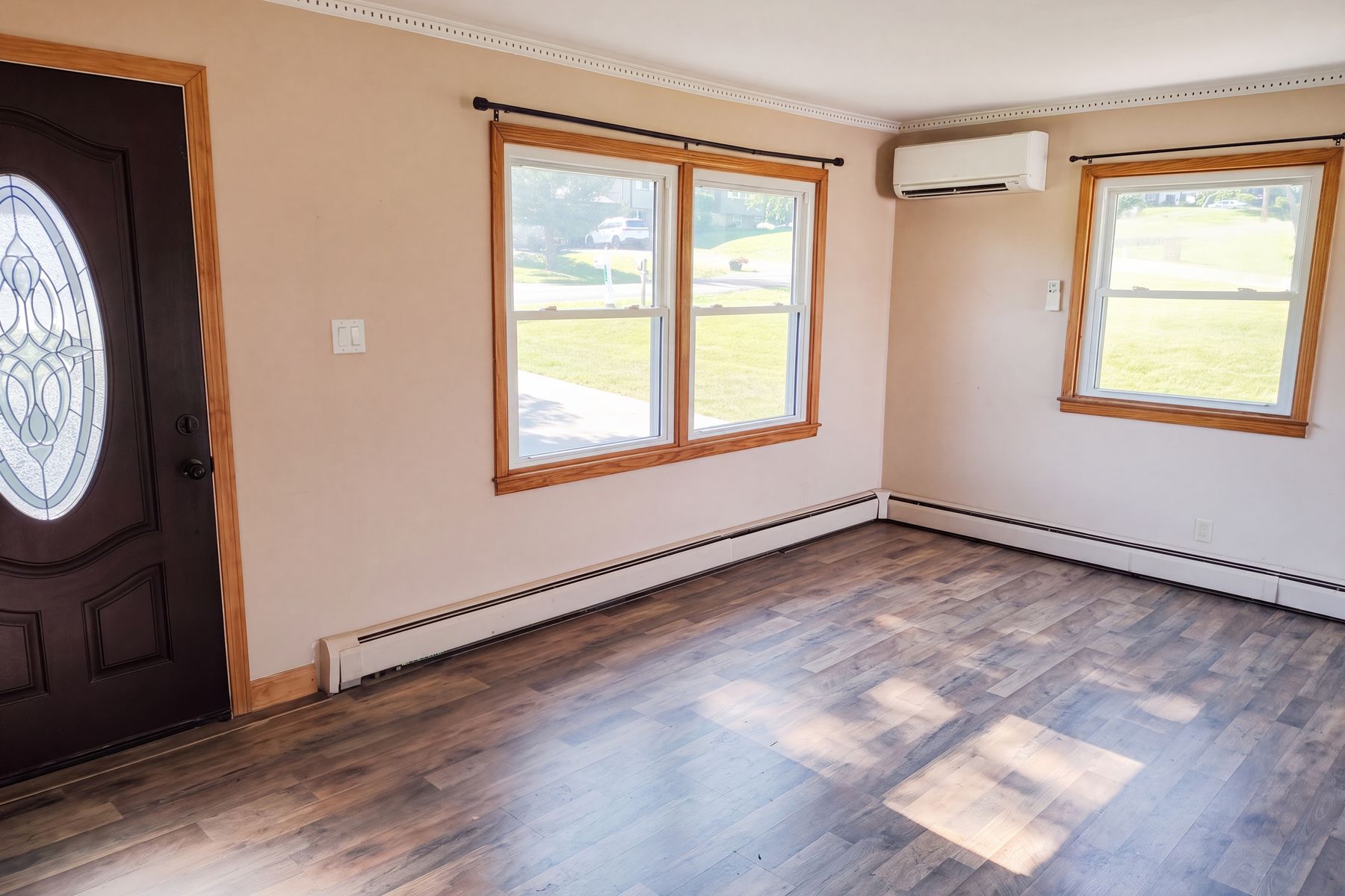 Property photo 3 of 4888 Pinecrest Rd