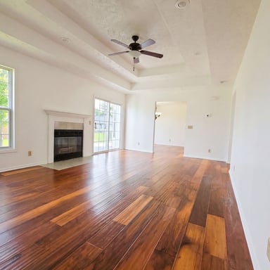Property photo 3 of 215 W Gano Chance Dr