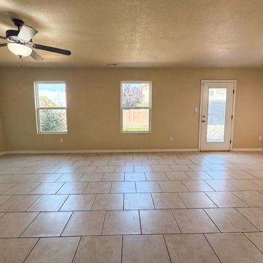 Property photo 3 of 1309 Spruce Meadows Dr NE