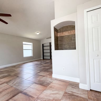 Property photo 3 of 617 Birchbark Trl