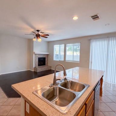 Property photo 2 of 38408 Tranquila Ave
