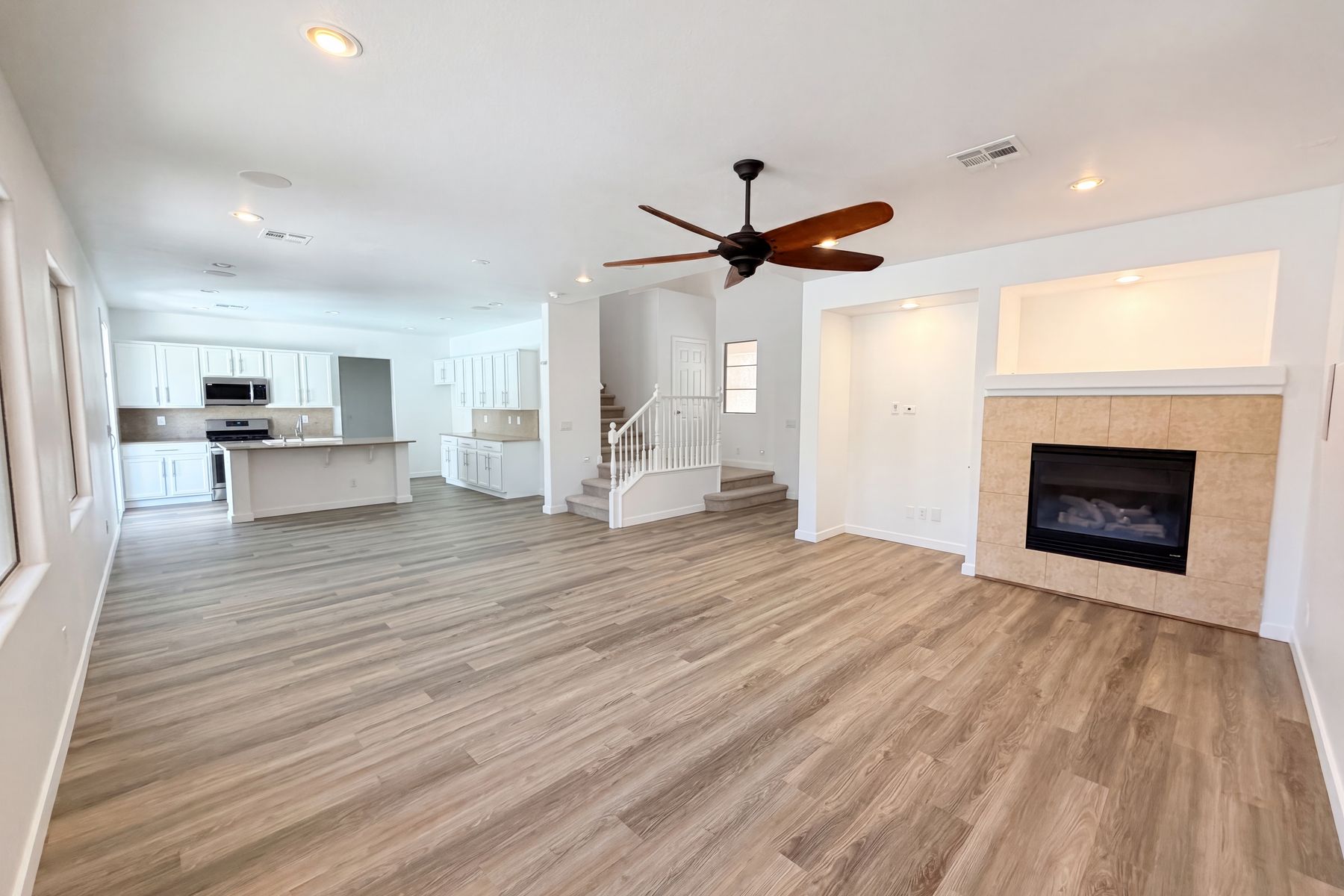 Property photo 3 of 1812 John Bevy Ct