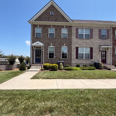 Property photo 1 of 200 Kinsale Dr