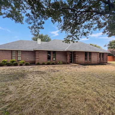Property photo 1 of 127 Jason Dr