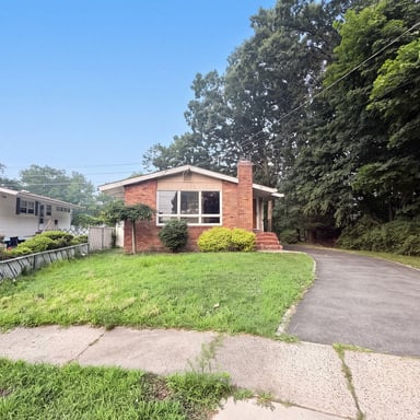 Property photo 1 of 35 Dapp Ct