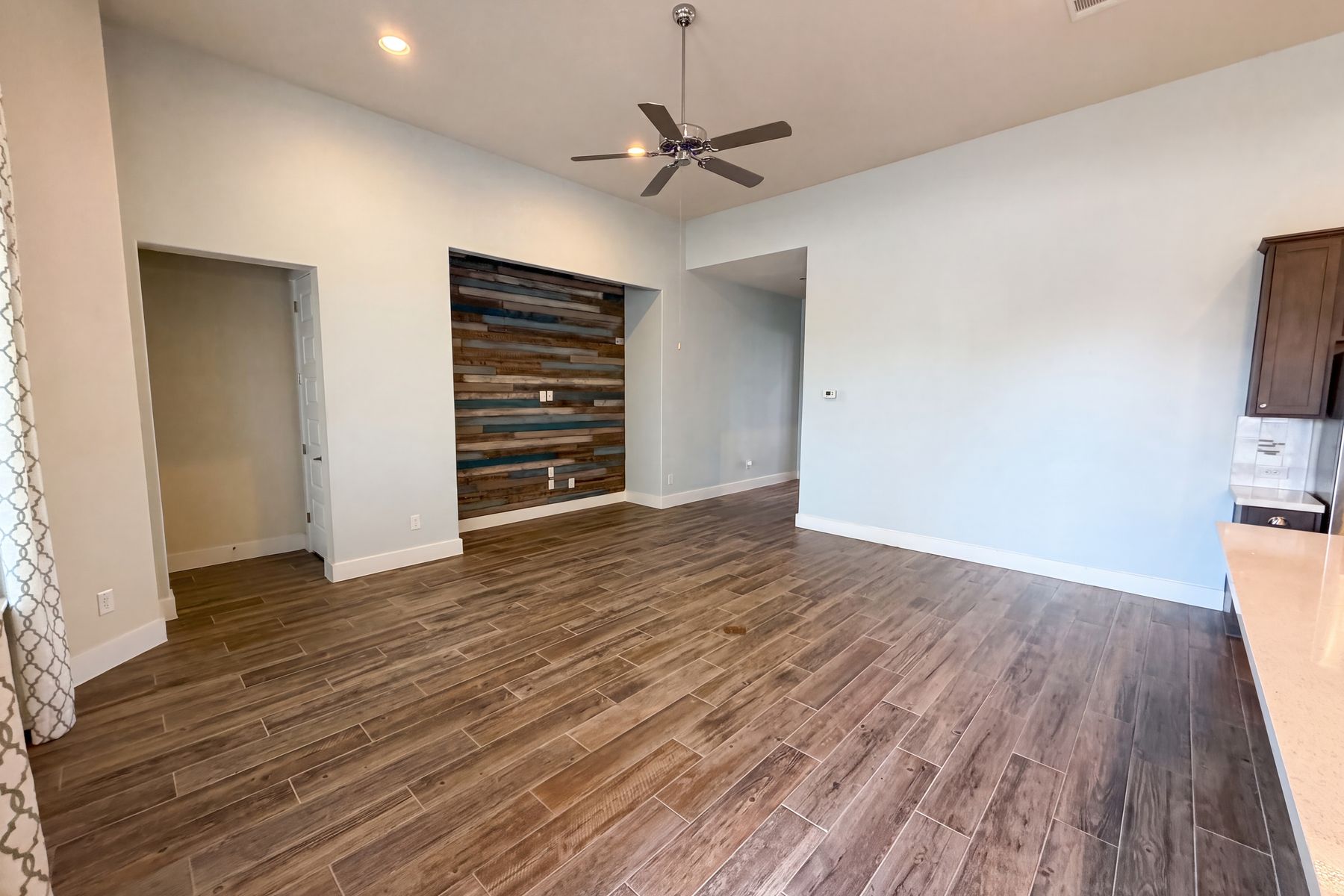 Property photo 3 of 13701 Ronald W Reagan Blvd Unit 84
