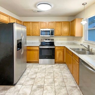 Property photo 2 of 4710 Silver Leaf Ct