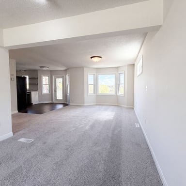 Property photo 3 of 9429 Harkness Ave S