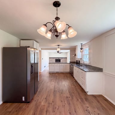 Property photo 2 of 1301 Cinnamon Pl