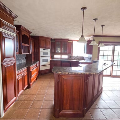 Property photo 2 of 2217 Valley View Dr S