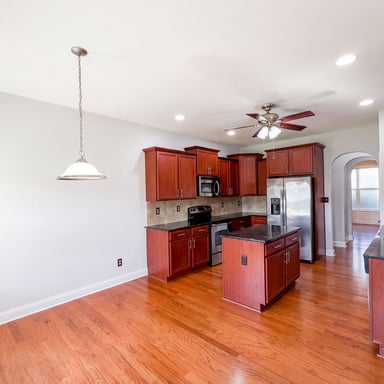 Property photo 2 of 940 Pecan Grove Loop