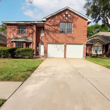Property photo 1 of 6831 Stratford Park Dr
